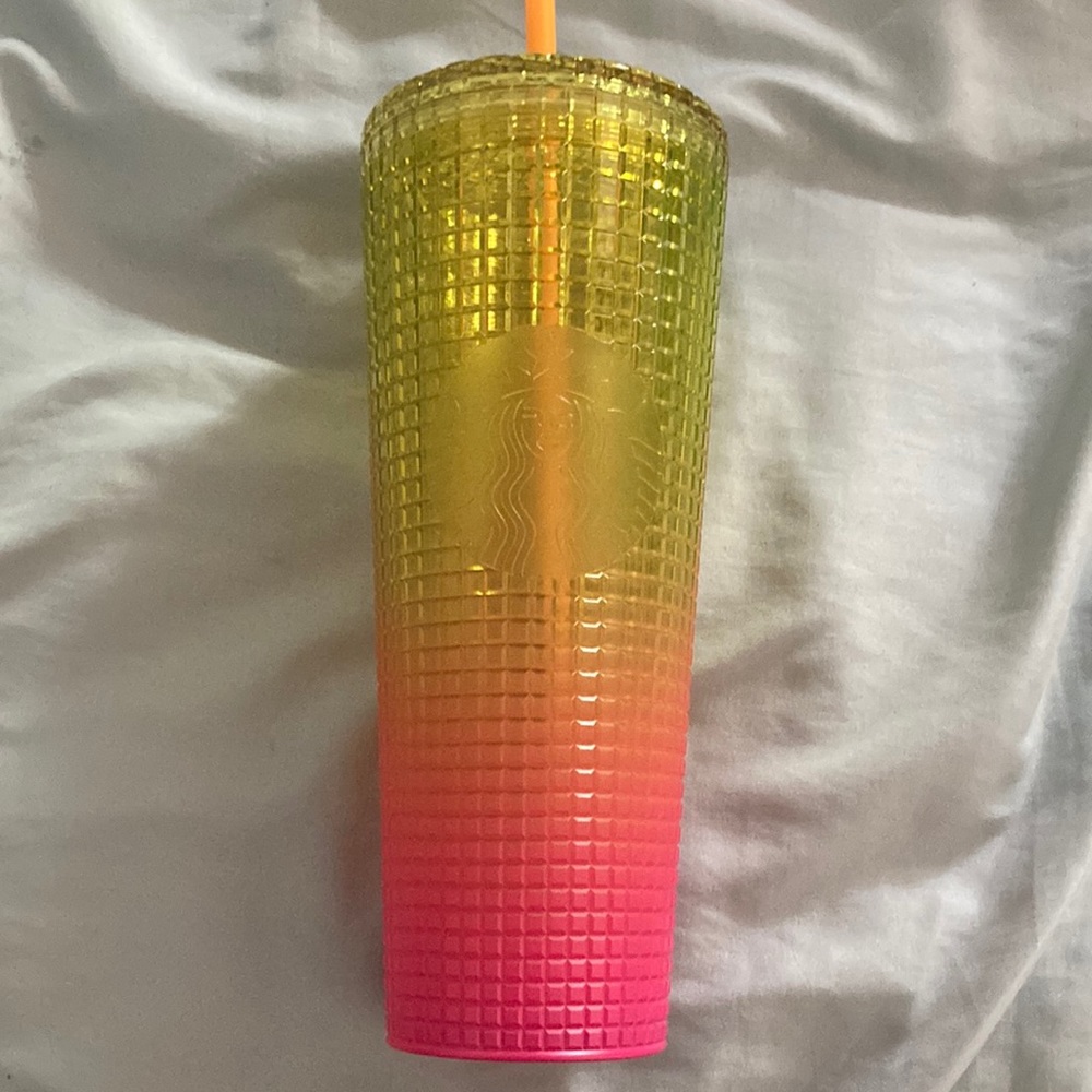 Starbucks cups venti ice cup
